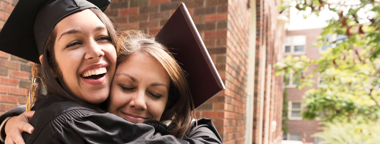 women-graduate-2